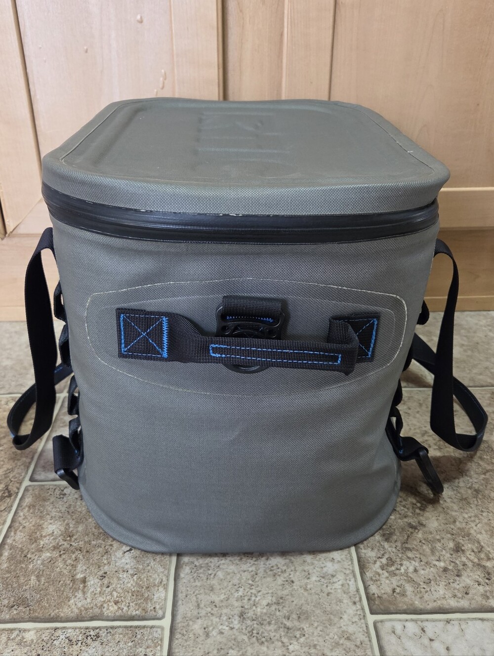 RTIC Soft Pack 30 Can Cooler - Picture 5 of 6